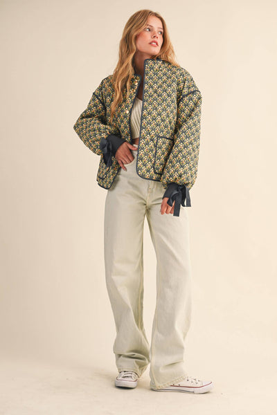 FLORAL QUILTED JACKET WITH RIBBON SLEEVE DETAIL MJK4432: Navy Teal Multi Floral / S