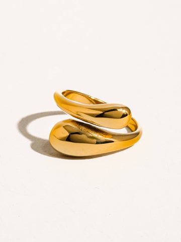 Open Twist Ring: Gold
