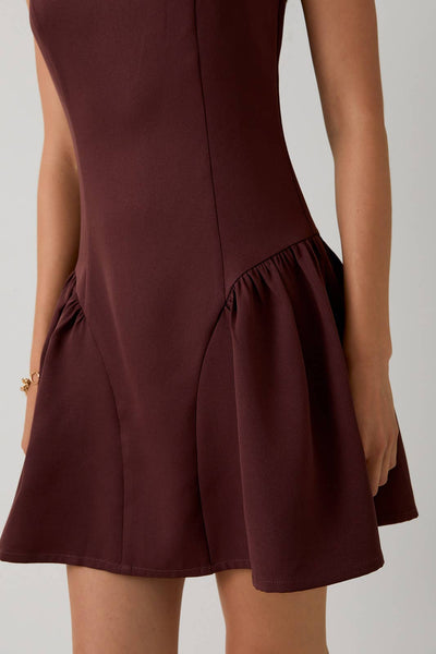 Boat Neck Sleeveless Low Waist Mini Dress: Brown
