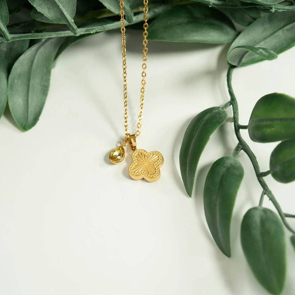 18K Gold PVD Stainless Steel Lucky Clover Charm Sunburst / PDL0270: Sunburst