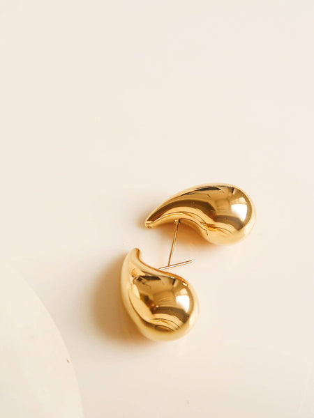 Colette 18K Gold Non-Tarnish Large Huggie Droplet Earring: Yellow Gold