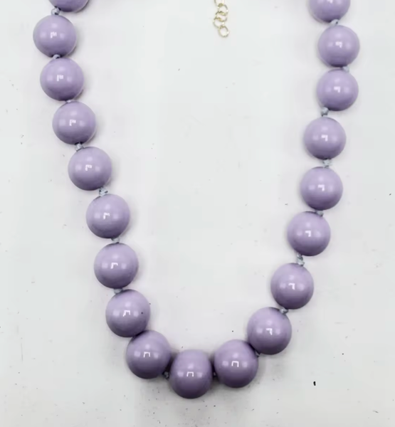 Été Hand Knotted Beaded Necklace  PVD Beads: Poppy / Lobster claw with extender