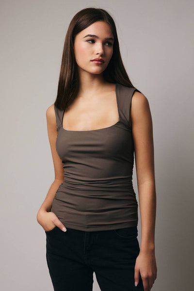 Sleeveless Ruching Detail Knit Top: Coco