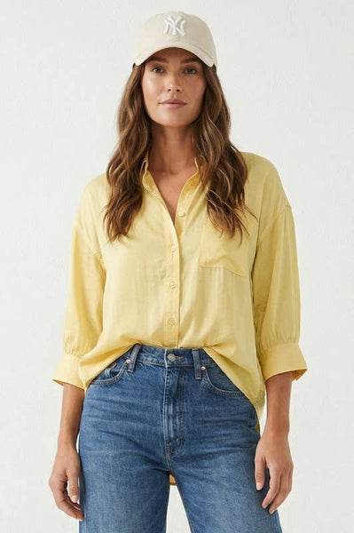Oversized 3/4 Sleeve Button Up Blouse: Off White / M