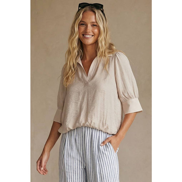 Half Sleeve Hi-lo Bubble Hem Blouse: Navy / M
