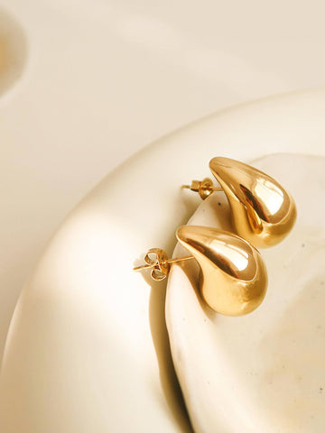 Colette 18K Gold Non-Tarnish Large Huggie Droplet Earring: Yellow Gold