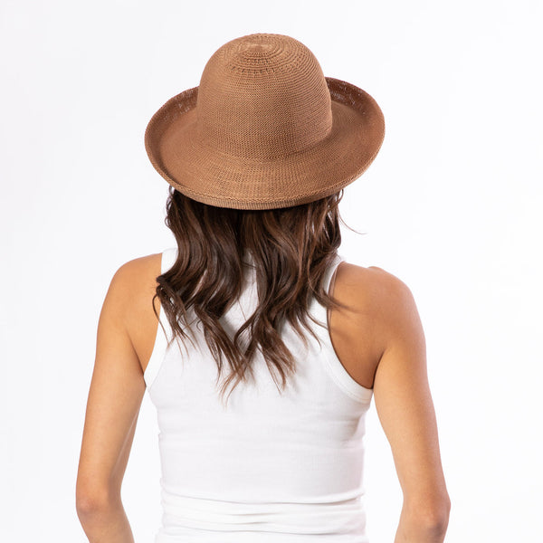 Shady - Women's Machine Knit Kettle Brim Hat in Camel