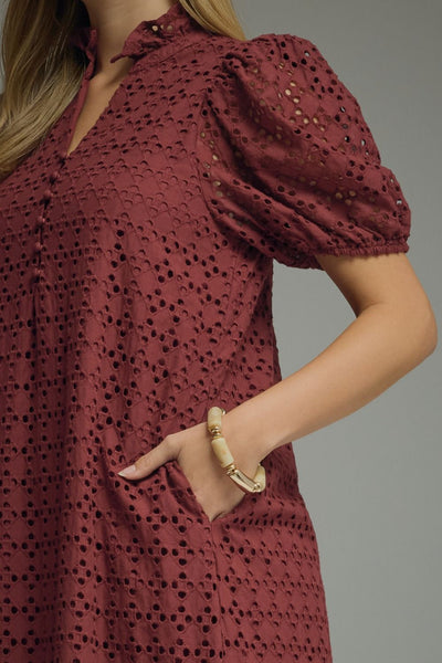 Eyelet Short Puff Sleeve Midi Dress: Burgundy