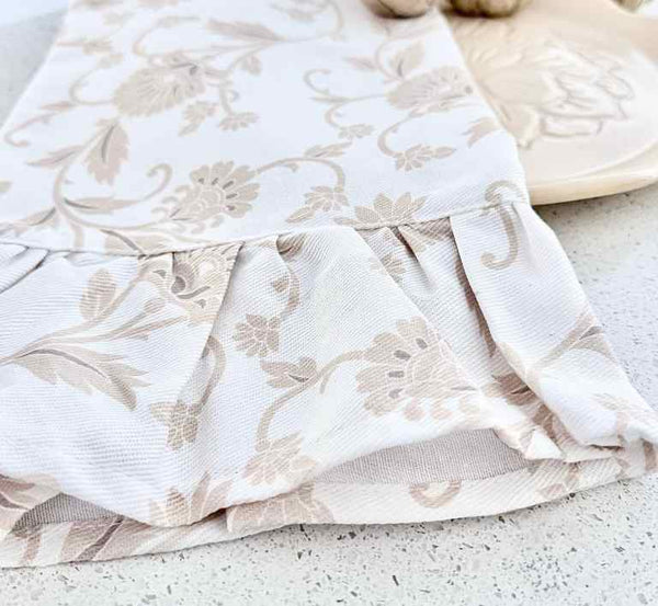 Stay Put Towel - Neutral Floral Ruffle